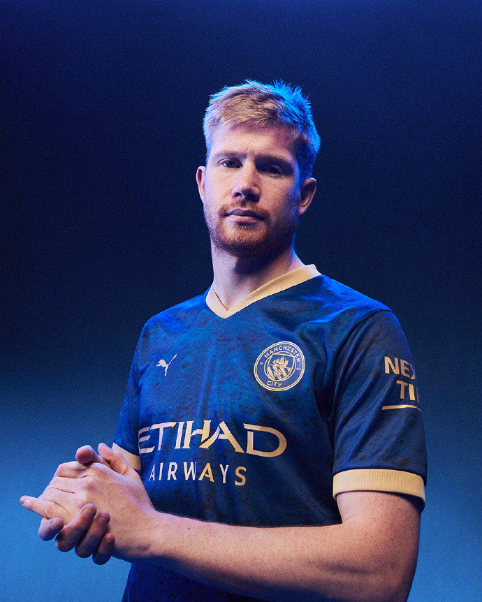 女足欧洲杯决赛开赛前几小时，英格兰中场图恩的祖母不幸去世