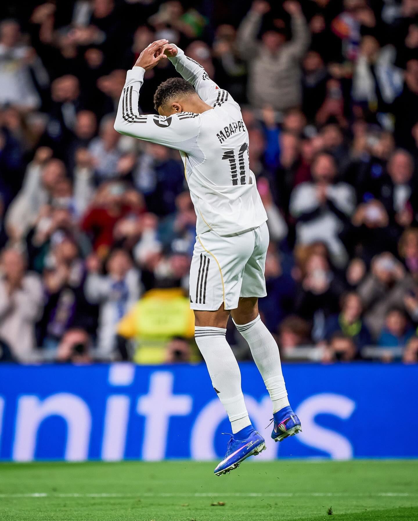 全市场：梅努是那不勒斯的首选，佩莱格里尼和米雷蒂也是候选