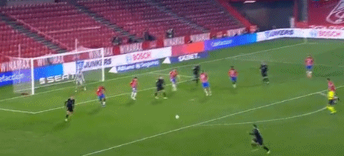 湖人108-125不敌太阳结束7连胜，东契奇38+11+9失误，詹姆斯10分，狄龙33分